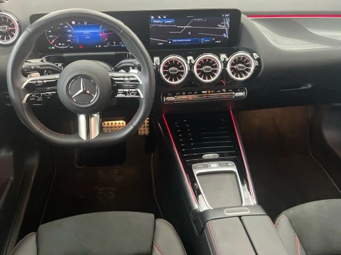 Mercedes-Benz GLA 200 D