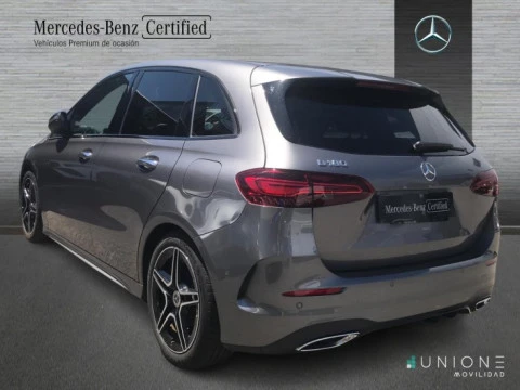 Mercedes-Benz Clase B  180