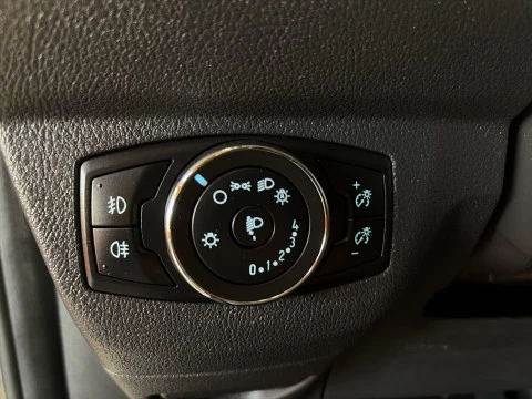 Ford Tourneo Courier 1.0 EcoBoost Titanium 74 kW (100 CV)
