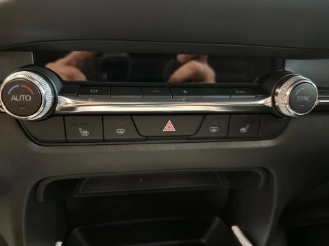 Mazda CX-30  2025  2.5L E-SKYACTIV G MHEV 103KW (140CV) 6AT FWD  HOMURA