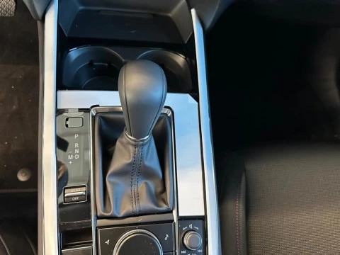 Mazda CX-30  2025  2.5L E-SKYACTIV G MHEV 103KW (140CV) 6AT FWD  HOMURA