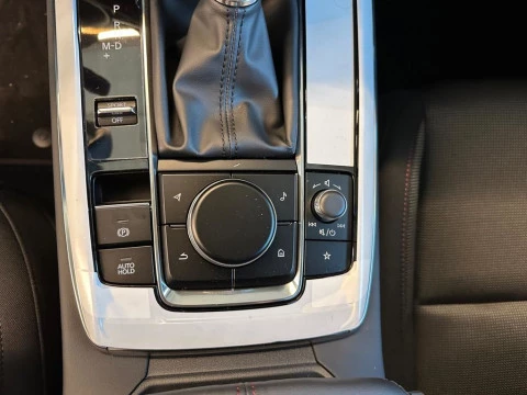 Mazda CX-30  2025  2.5L E-SKYACTIV G MHEV 103KW (140CV) 6AT FWD  HOMURA