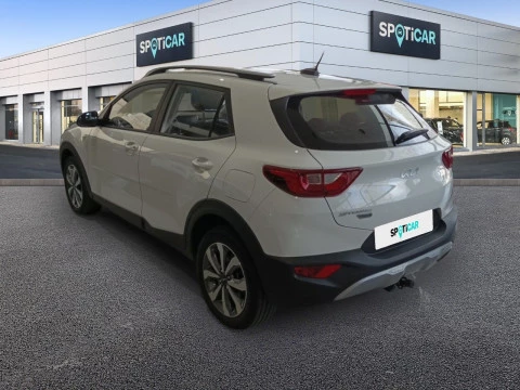 Kia Stonic 1.0 T-GDi 74kW (100CV) MHEV iMT Concept