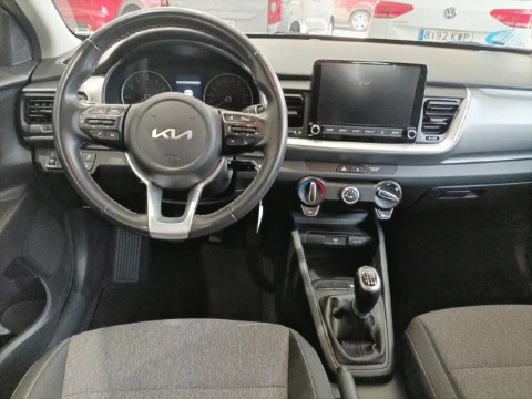 Kia Stonic 1.0 T-GDi 74kW (100CV) MHEV iMT Concept