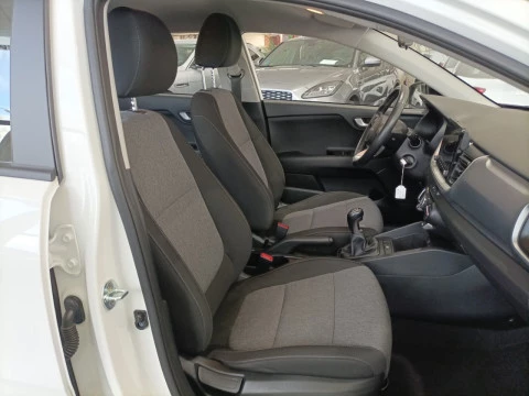 Kia Stonic 1.0 T-GDi 74kW (100CV) MHEV iMT Concept