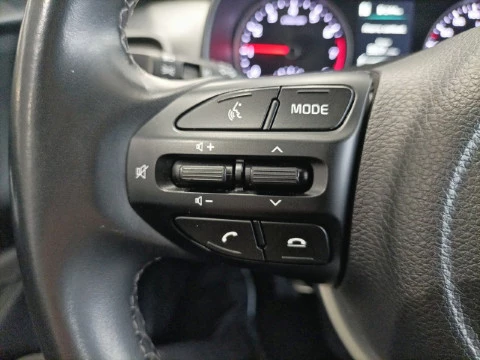 Kia Stonic 1.0 T-GDi 74kW (100CV) MHEV iMT Concept