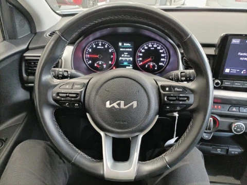 Kia Stonic 1.0 T-GDi 74kW (100CV) MHEV iMT Concept