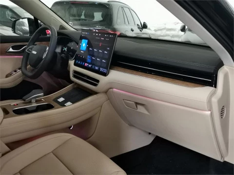 Seres 5 SERES 5 Standard (2WD)