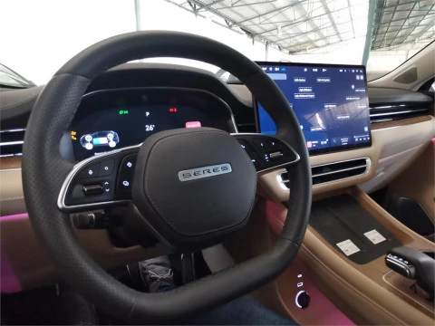 Seres 5 SERES 5 Standard (2WD)