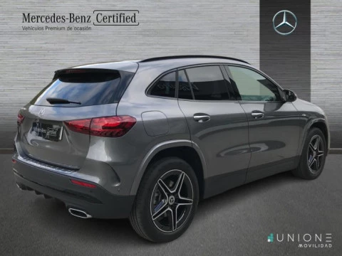 Mercedes-Benz GLA  250 e con tecnología híbrida EQ