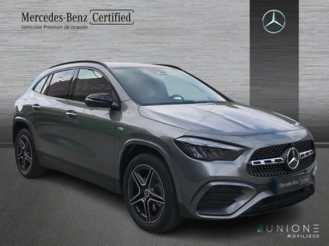 Mercedes-Benz GLA  250 e con tecnología híbrida EQ