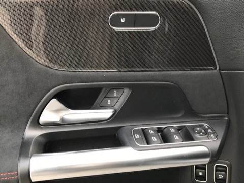 Mercedes-Benz GLA  250 e con tecnología híbrida EQ