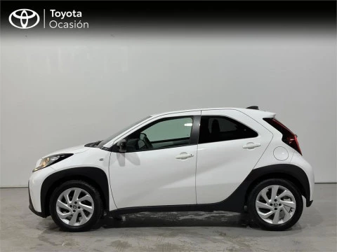 Toyota Aygo X Cross Play MT