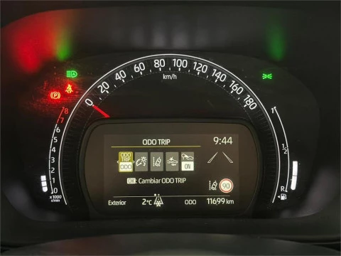 Toyota Aygo X Cross Play MT