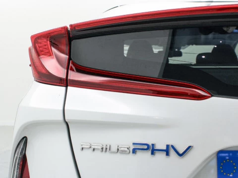 Toyota Prius PG Prius Plug In - MY21