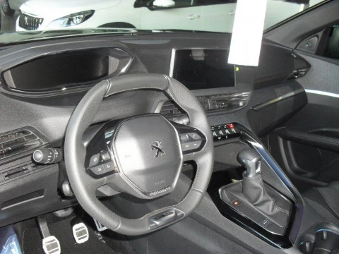 Peugeot 3008 1.5 BLUEHDI 96KW GT LINE S&S 5P Peugeot 3008 1.5 BLUEHDI 96KW GT LINE S&S 5P