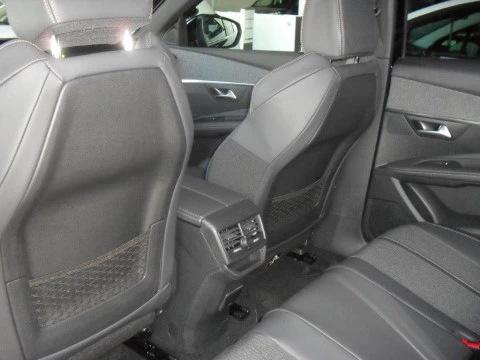 Peugeot 3008 1.5 BLUEHDI 96KW GT LINE S&S 5P Peugeot 3008 1.5 BLUEHDI 96KW GT LINE S&S 5P