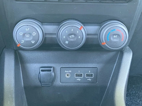 Renault Clio Business SCe 49 kW (67CV)