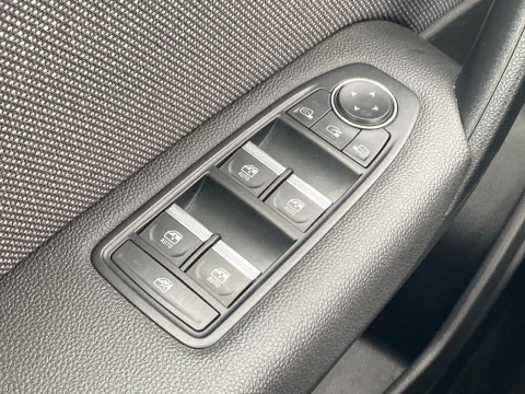 Renault Captur techno Eco-G 100cv (74 kW)