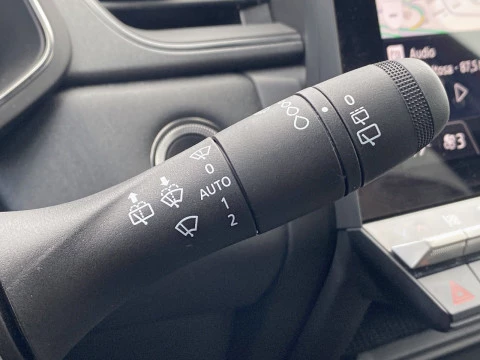 Renault Captur techno Eco-G 100cv (74 kW)