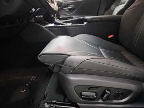 Lexus ES 2.5 300h Luxury