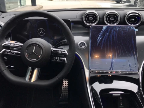 Mercedes-Benz GLC  300 de 4MATIC con tecnología híbrida