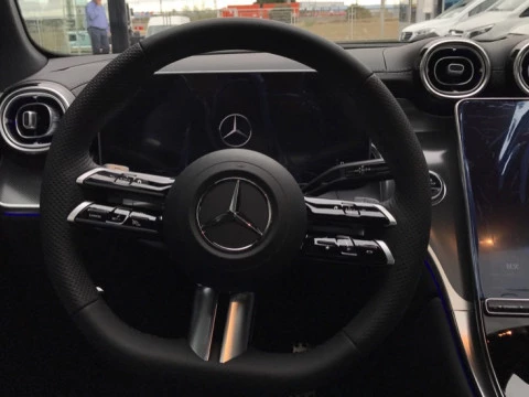 Mercedes-Benz GLC  300 de 4MATIC con tecnología híbrida