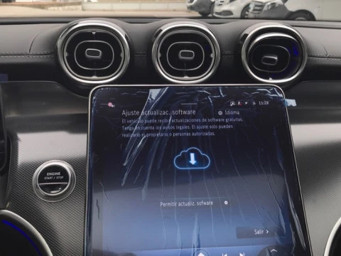 Mercedes-Benz GLC  300 de 4MATIC con tecnología híbrida