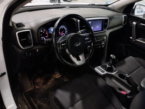 Kia Sportage 1.6 MHEV Business 100kW (136CV) 4x4