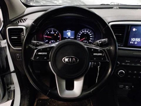 Kia Sportage 1.6 MHEV Business 100kW (136CV) 4x4