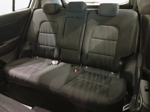 Kia Sportage 1.6 MHEV Business 100kW (136CV) 4x4