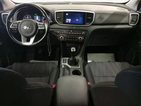 Kia Sportage 1.6 MHEV Business 100kW (136CV) 4x4