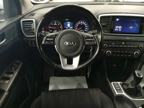 Kia Sportage 1.6 MHEV Business 100kW (136CV) 4x4