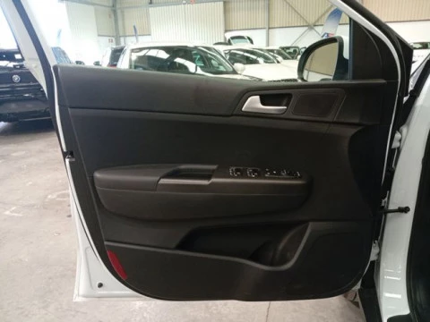 Kia Sportage 1.6 MHEV Business 100kW (136CV) 4x4