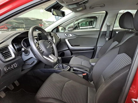 Kia Ceed 1.6 MHEV 100KW DRIVE 5P Kia Ceed 1.6 MHEV 100KW DRIVE 5P