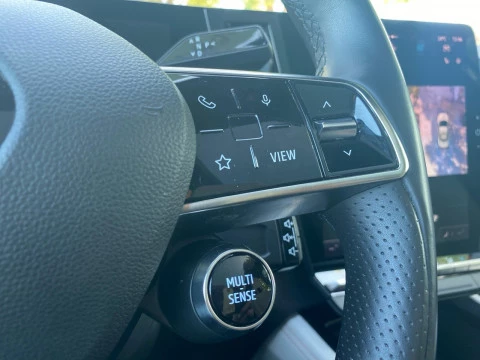 Renault Espace Iconic E-Tech full hybrid 146kW