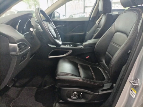 Jaguar F-Pace 2.0L i4D AWD Automático Prestige