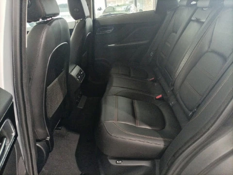 Jaguar F-Pace 2.0L i4D AWD Automático Prestige