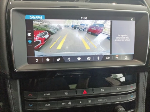 Jaguar F-Pace 2.0L i4D AWD Automático Prestige