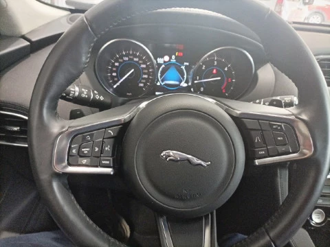 Jaguar F-Pace 2.0L i4D AWD Automático Prestige