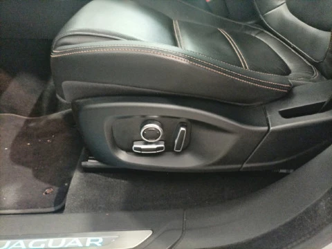 Jaguar F-Pace 2.0L i4D AWD Automático Prestige
