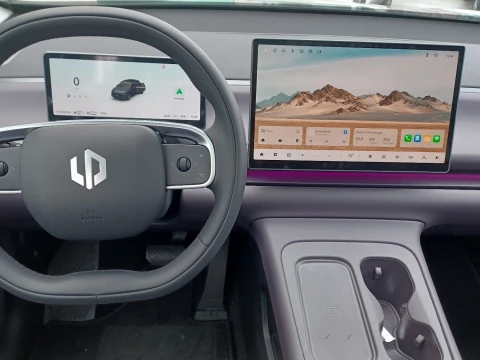 Leapmotor C10 C10 REEV 28.4 kWh Design Auto