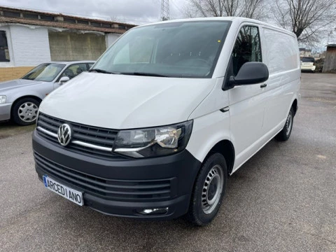 Volkswagen Transporter FURGON TALLER