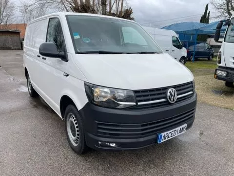 Volkswagen Transporter FURGON TALLER