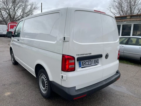 Volkswagen Transporter FURGON TALLER