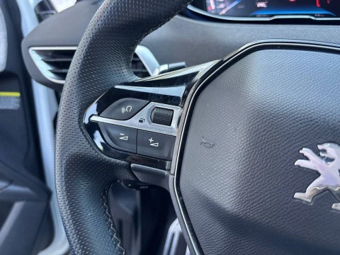 Peugeot 2008 GT BlueHDI 130 S&S EAT8