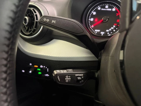 Audi Q2 Design 30 TFSI 85kW (116CV)