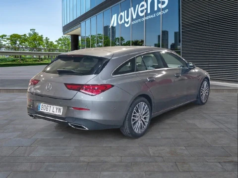 Mercedes-Benz CLA 220 D DCT Shooting Brake