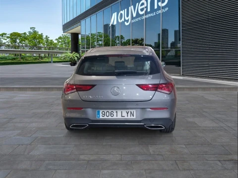 Mercedes-Benz CLA 220 D DCT Shooting Brake