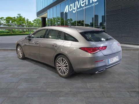 Mercedes-Benz CLA 220 D DCT Shooting Brake